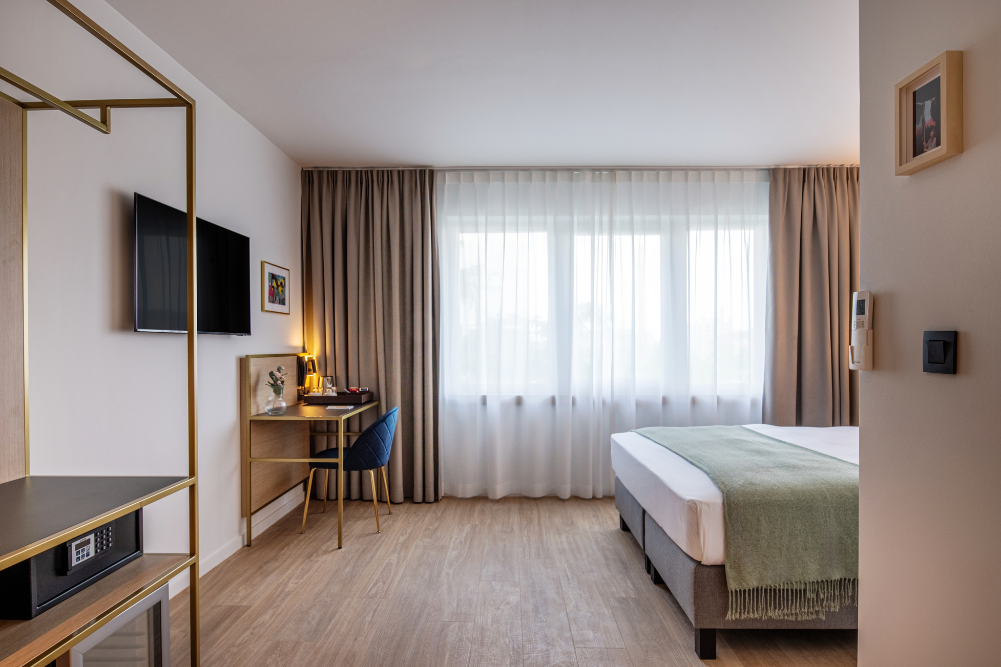 rooms