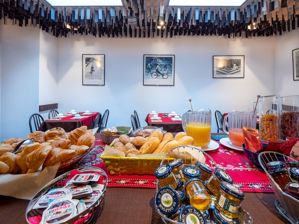 HOTEL DE BONLIEU 12/15