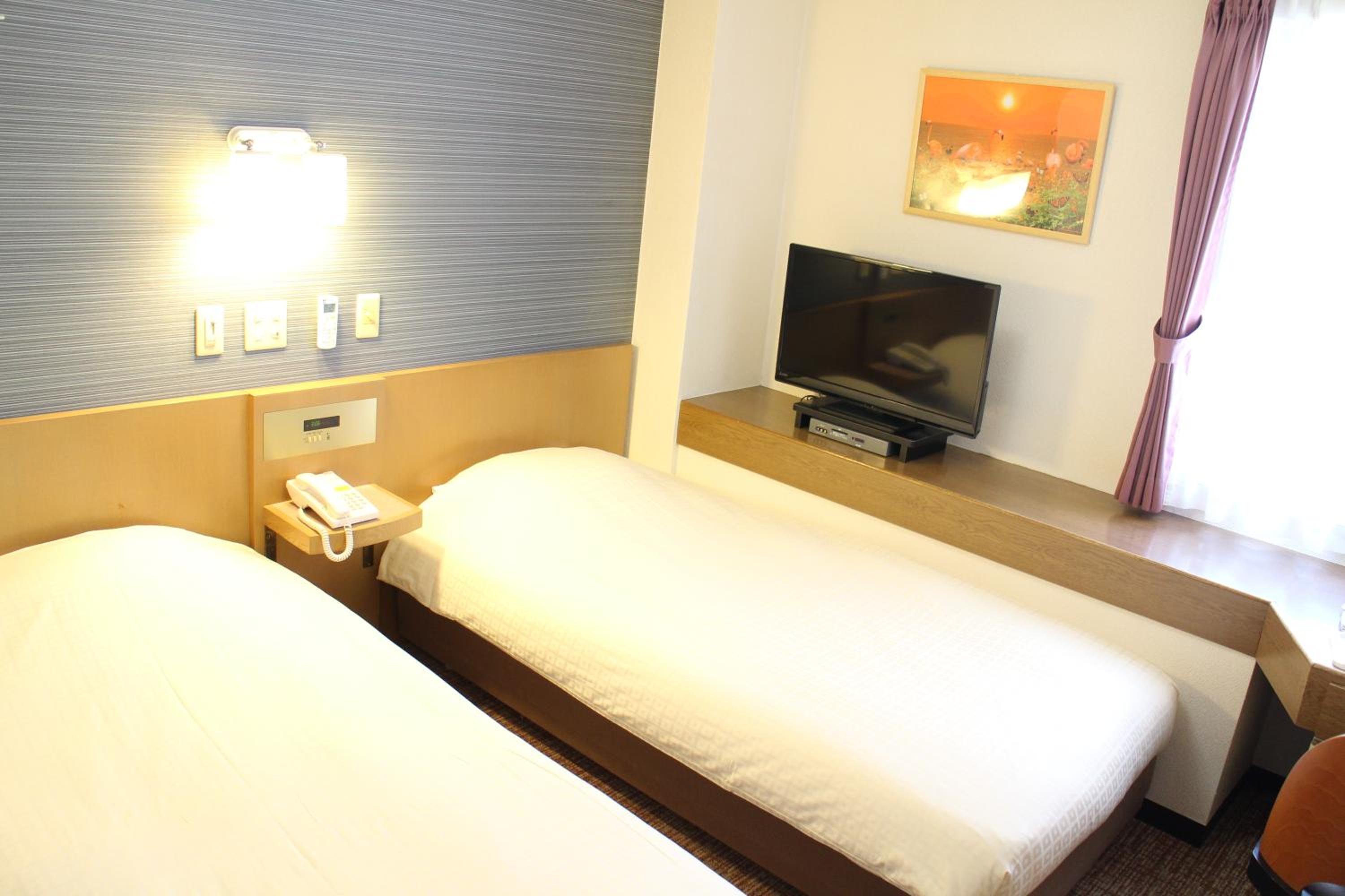 Business Hotel Raicho 17/50