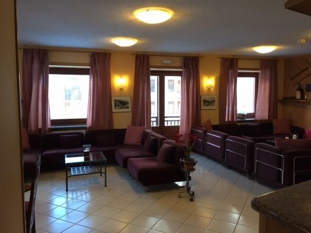 Hotel Sciatori 16/24