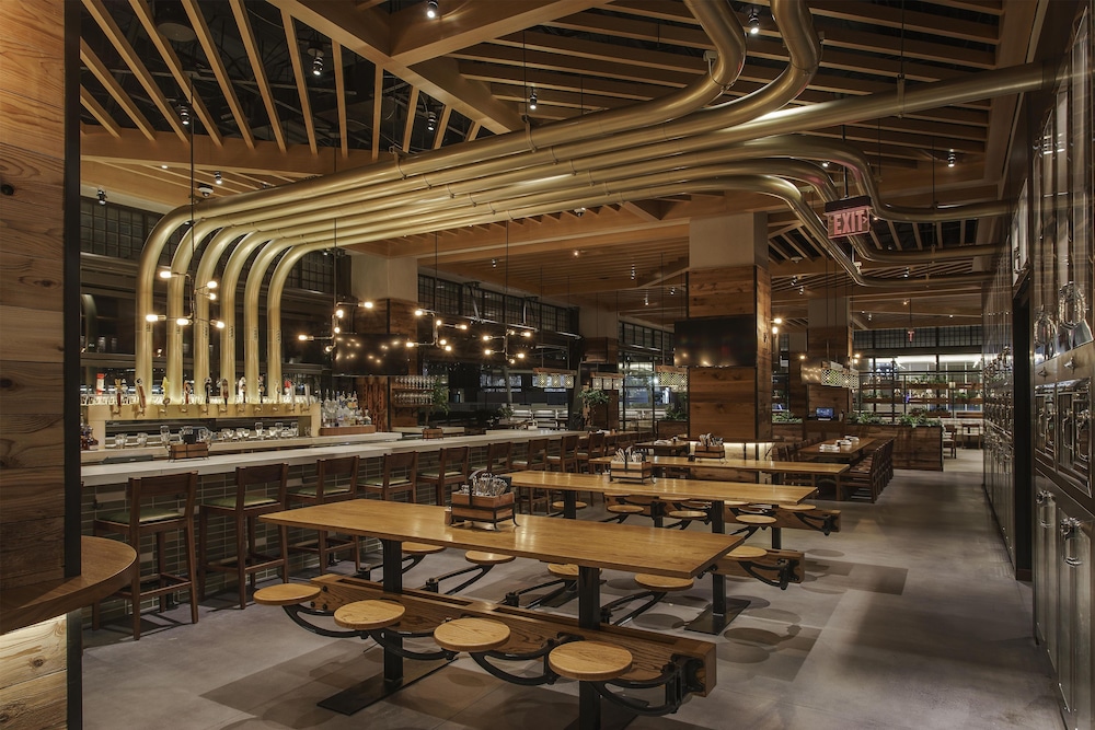 Hyatt Regency Tysons Corner Center 35/50