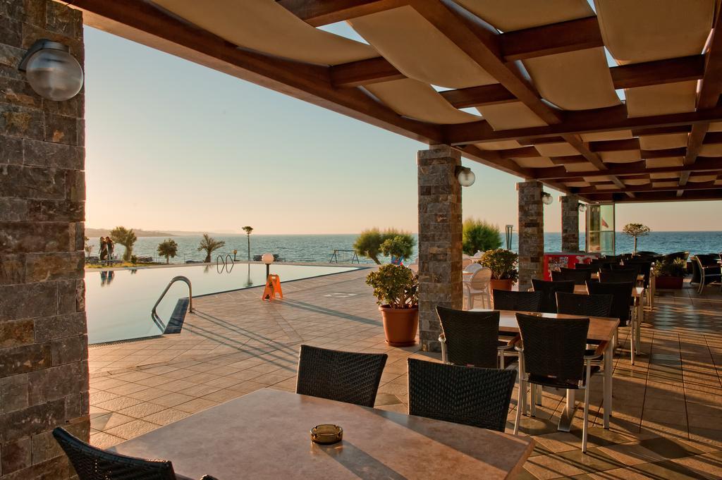 Ariadne Beach 34/48