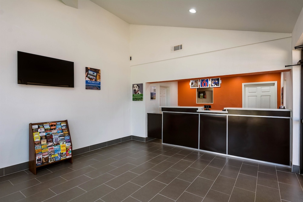 Motel6 Freeport, TX 13/54