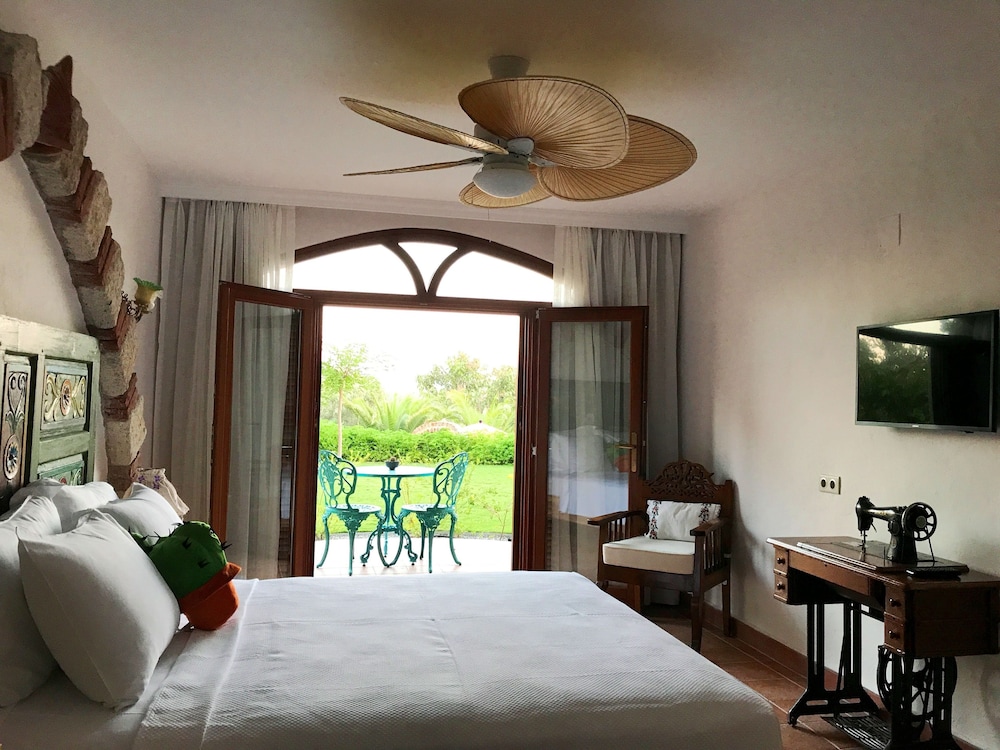 Villa Taraca Alacati Romantik Hotel 17/50