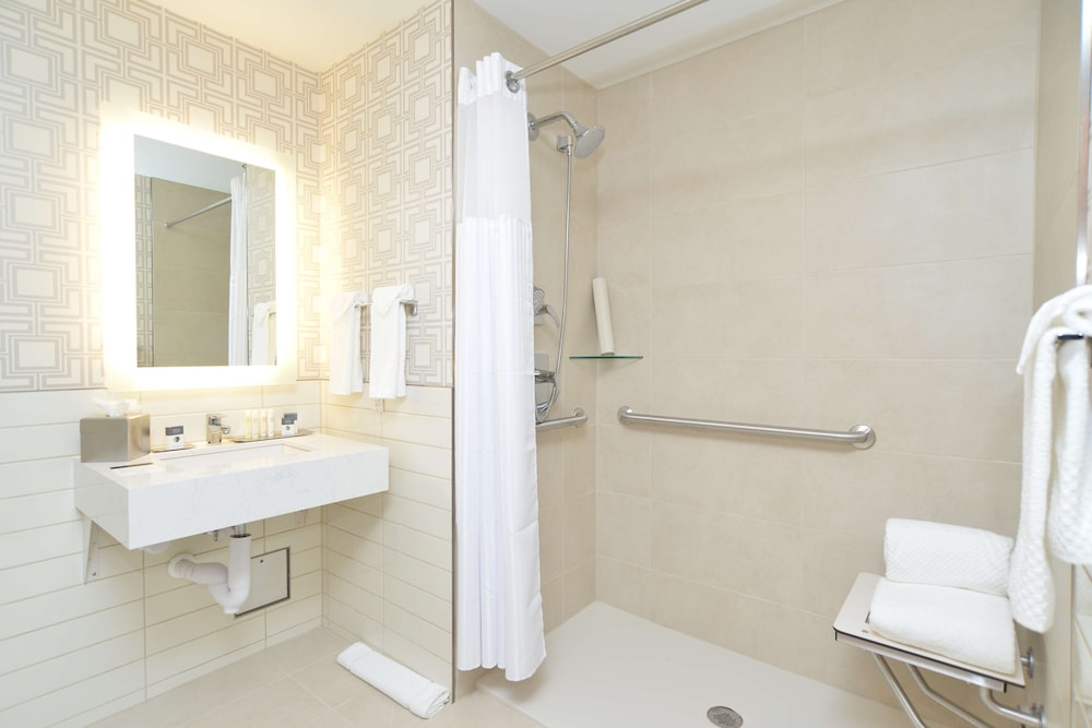 The Lismore Hotel Eau Claire A Doubletree By Hilton 14/56
