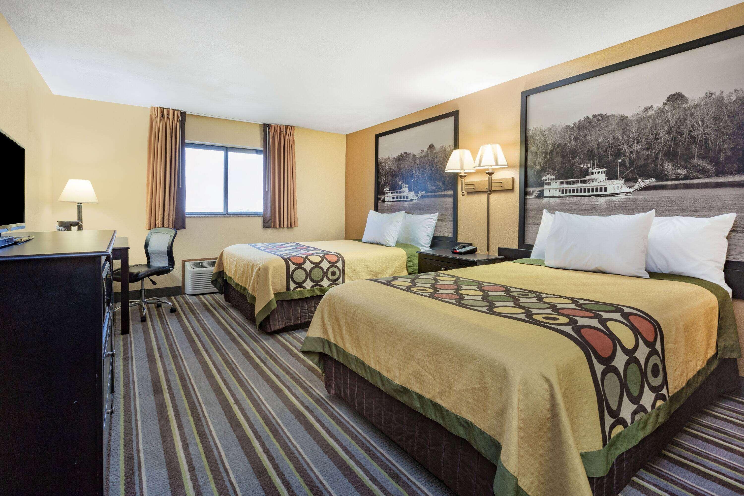 Suite, 2 Queen Beds