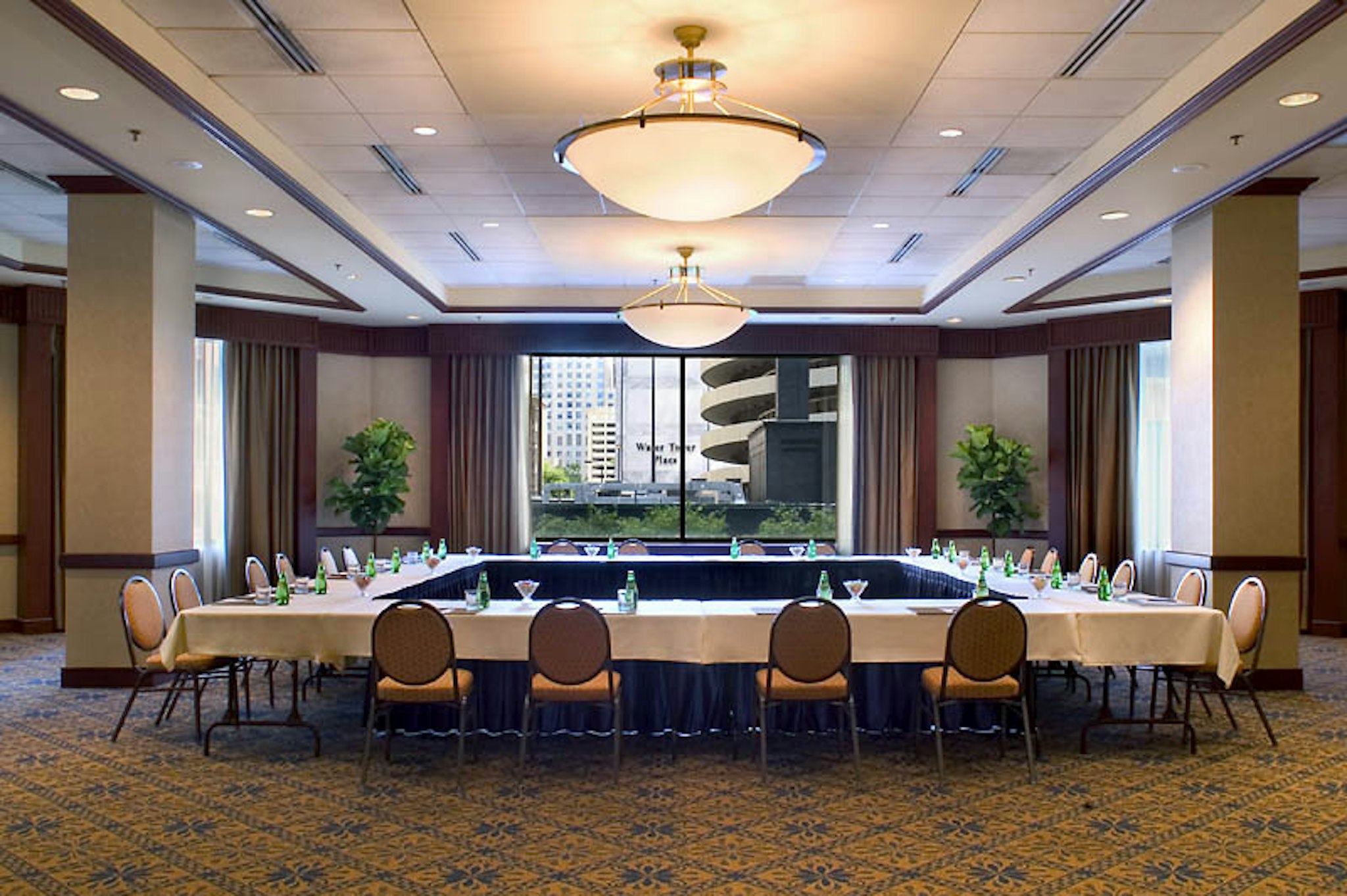 Hilton Chicago Magnificent Mile Suites 56/58