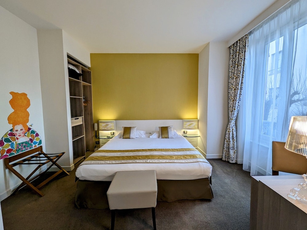 Plus, Comfort, King Bed، Citotel Arverna Vichy 3/10