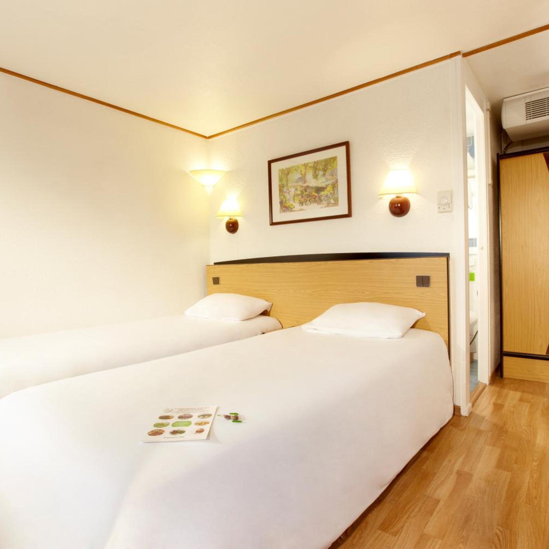 Room, Double Bed