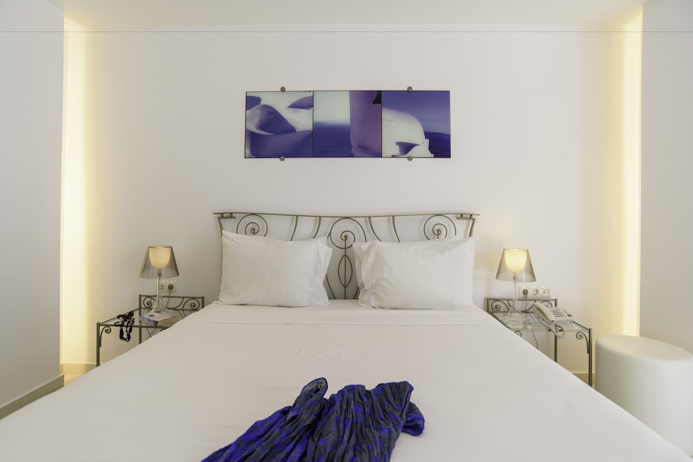 La Mer Deluxe Hotel and Spa 11/75