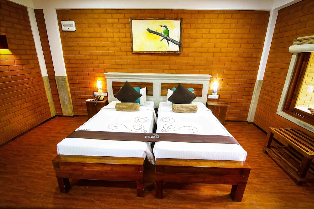 Elephas Resort & Spa 10/40