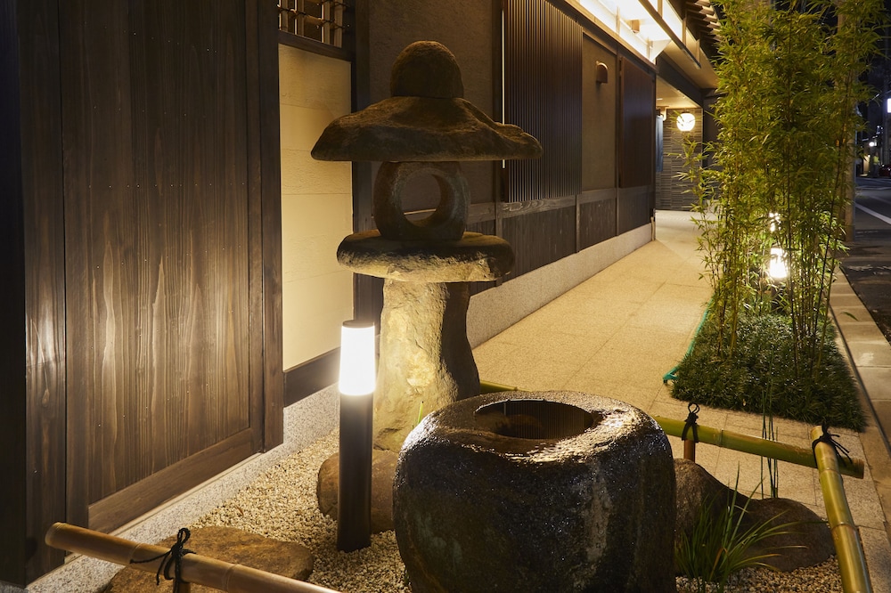Rinn Shijo Nishinotoin 45/50