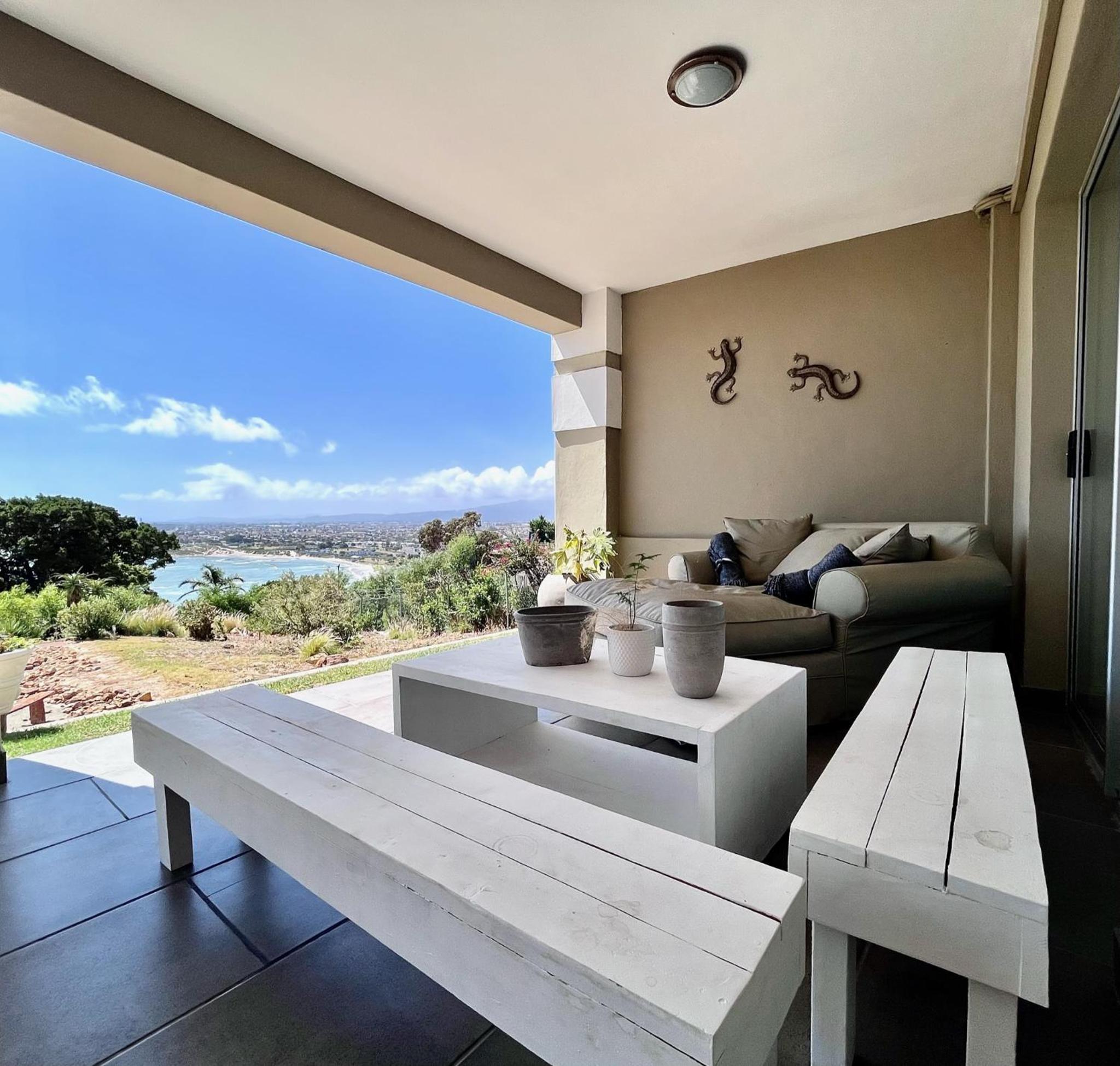 Seaview Sunset Boutique Apartments 3/14