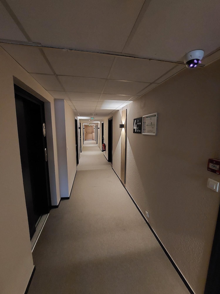 Brit Hotel Rouen Centre 26/43