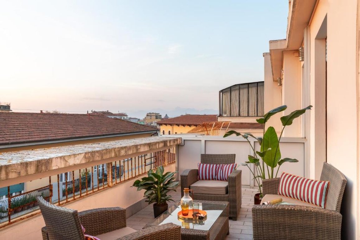 La Pace Hotel 100/122