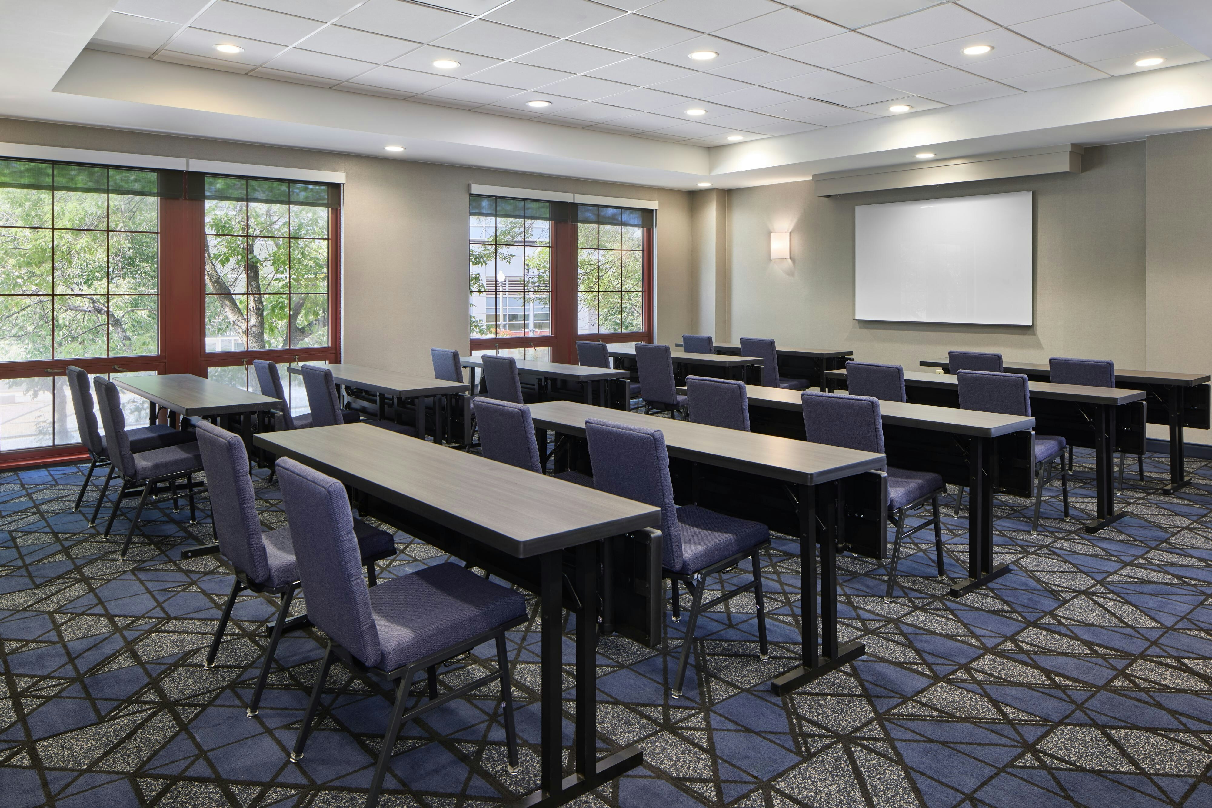 Downtown Providence Courtyard By Marriott 53/64