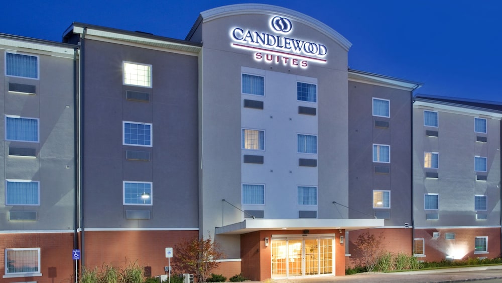 Candlewood Suites Kalamazoo 2/50