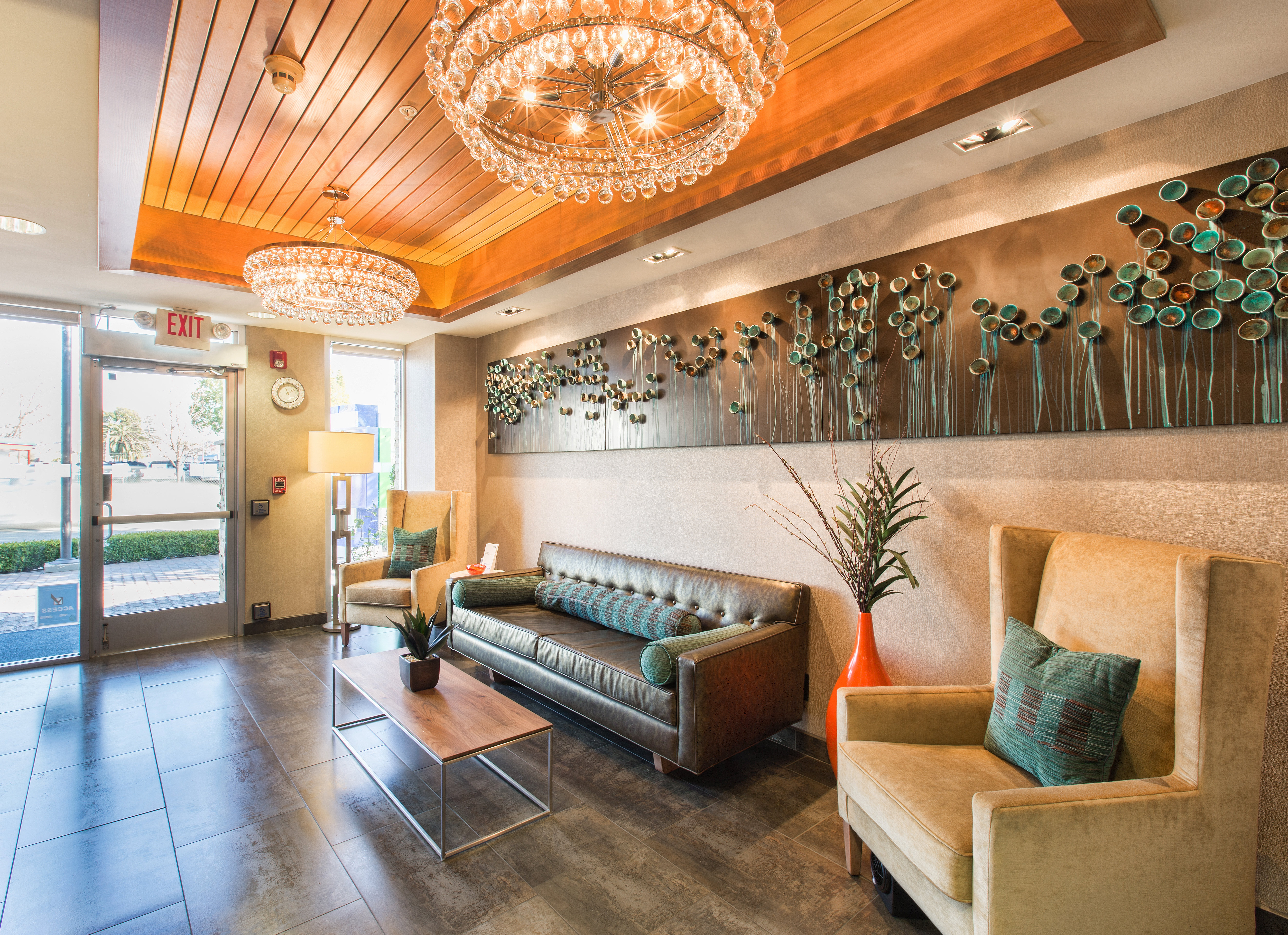 Holiday Inn Express Redwood City-Central 24/38