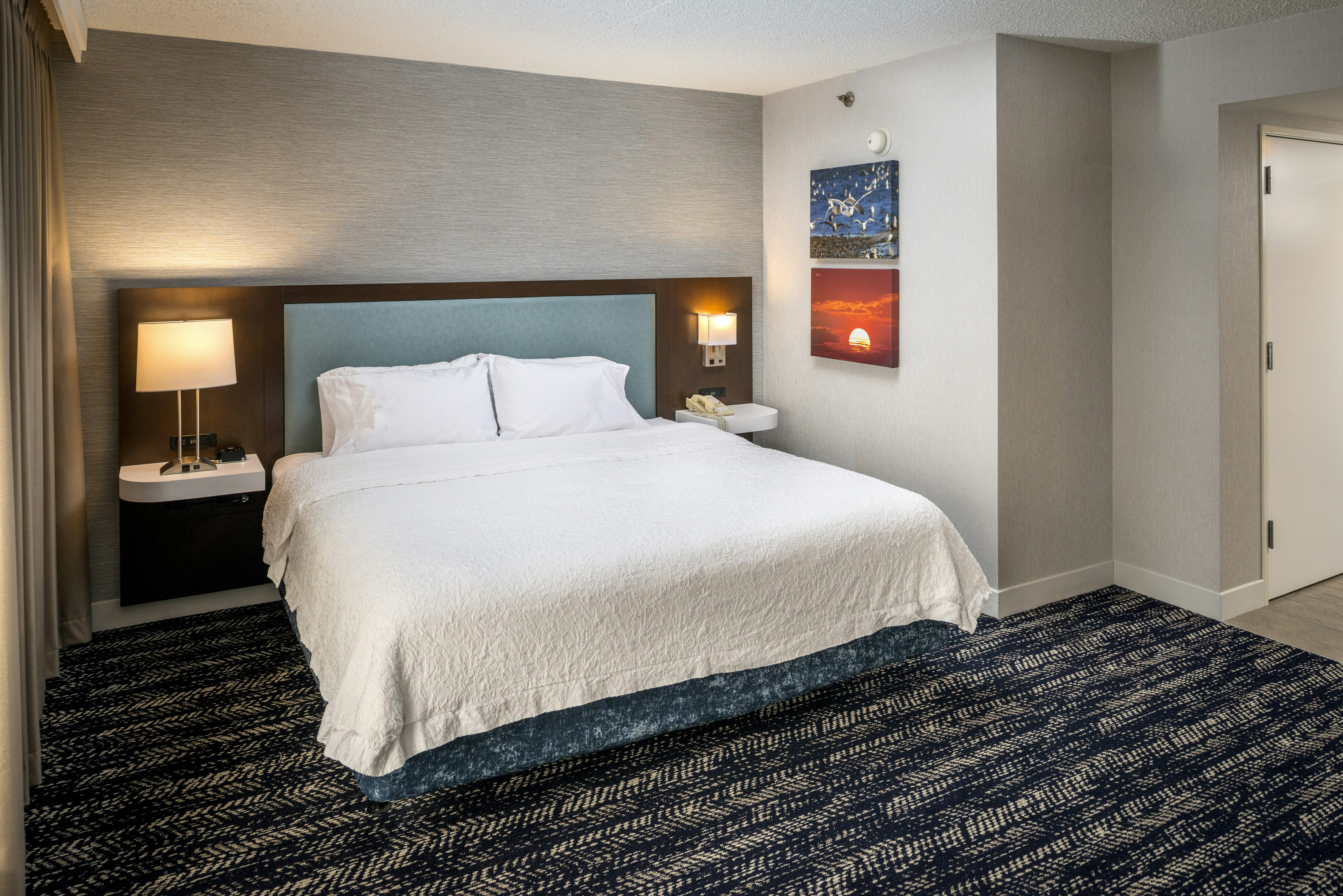 غرفة بسرير كينج لذوي الإعاقة