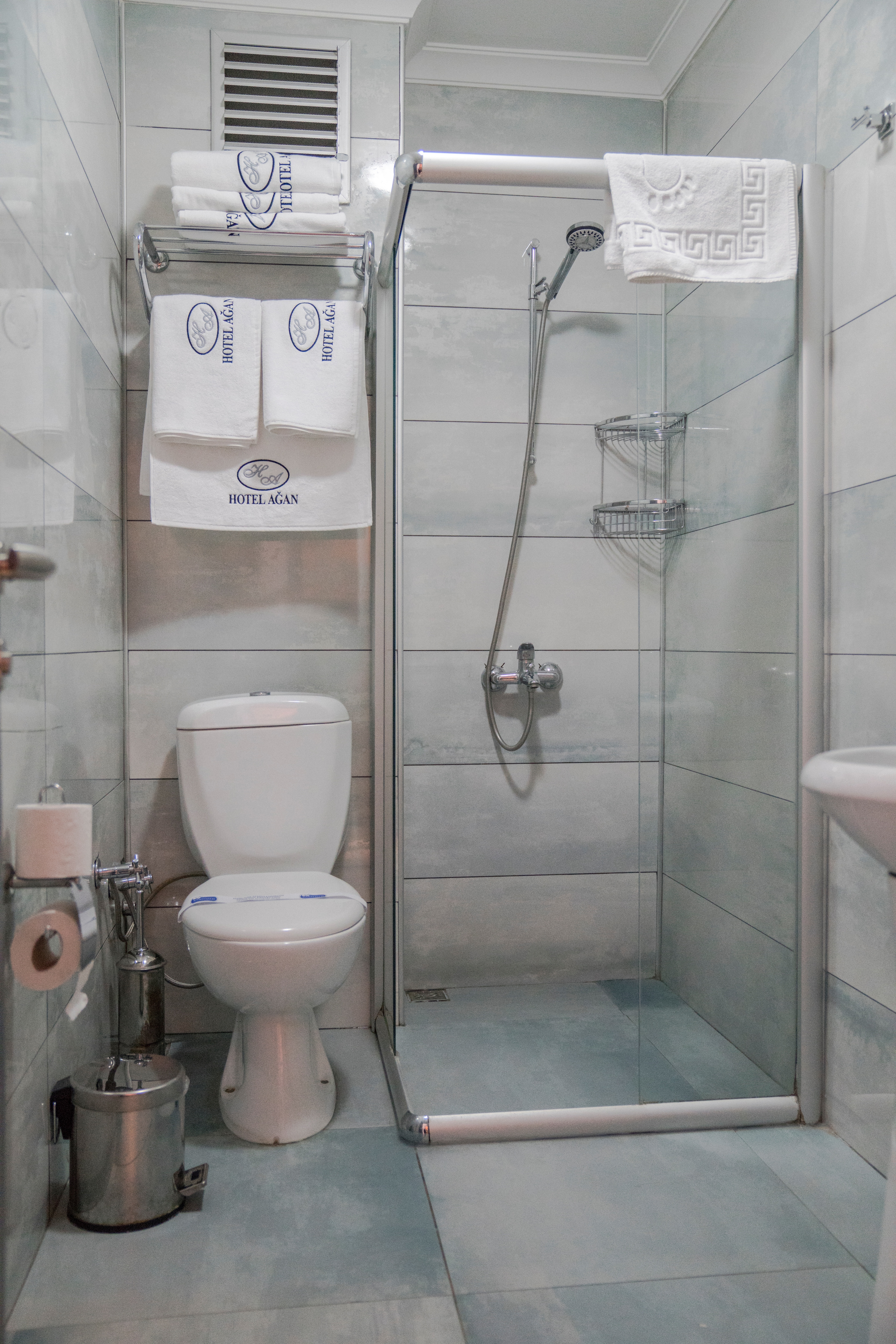 غرفة قياسية ثلاثية، Hotel Agan 2/2