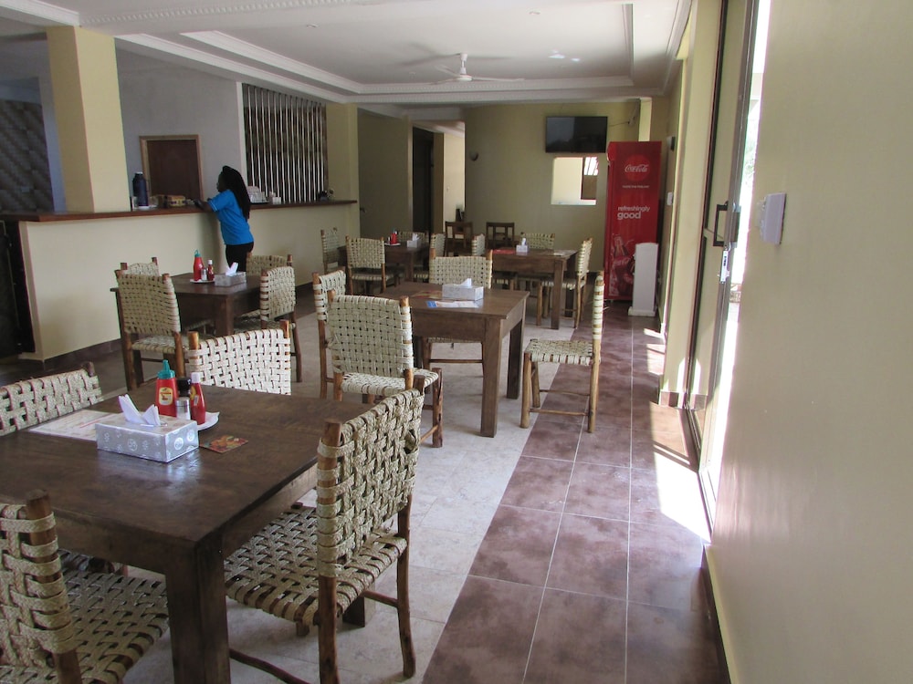 Retro Boutique Hotel Limited 31/42