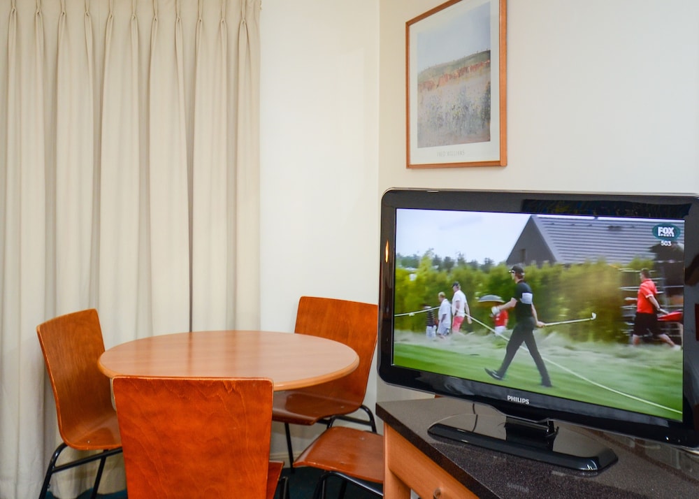 Pegasus Motor Inn And Serviced Apartments 35/47
