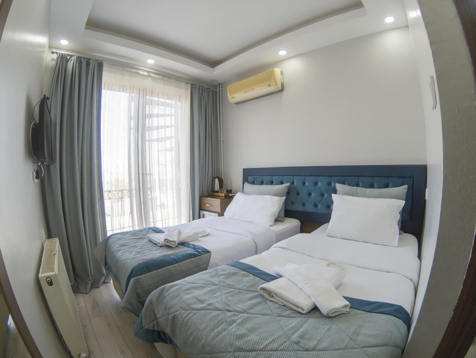 Standard, Double or Twin Bed