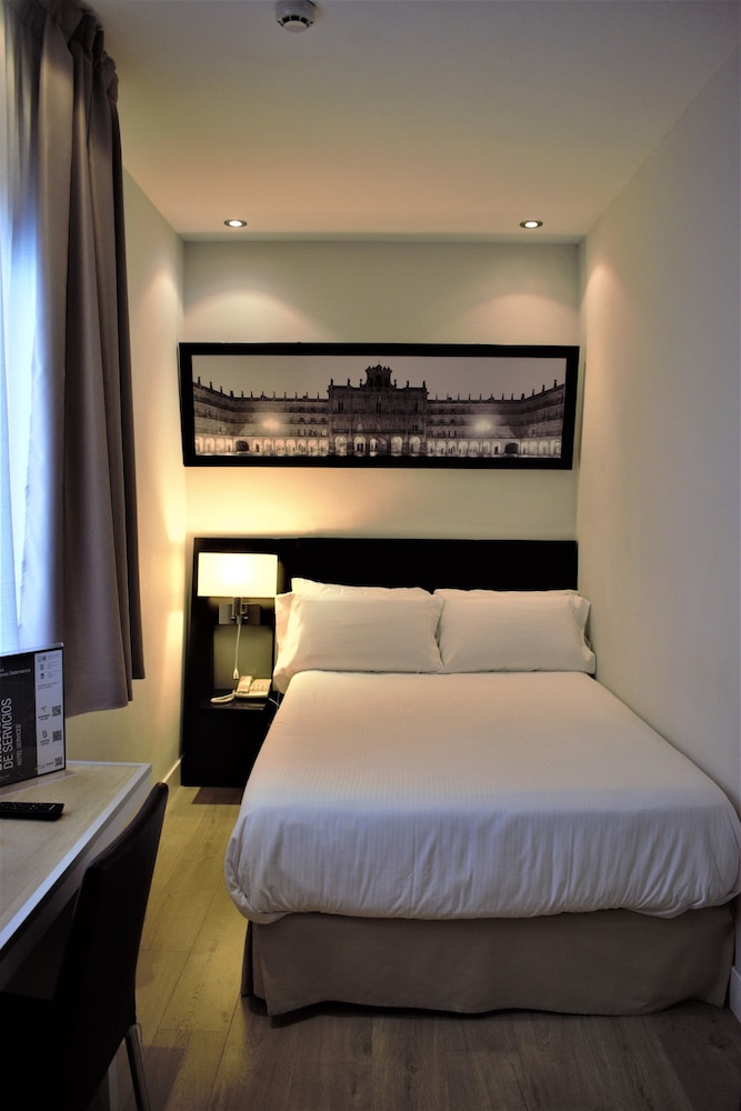 Basic, Double Bed
