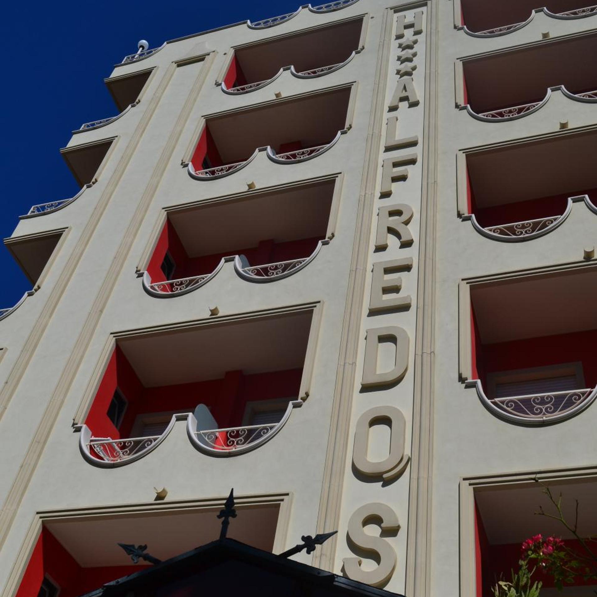 Hotel Alfredo's 4/27