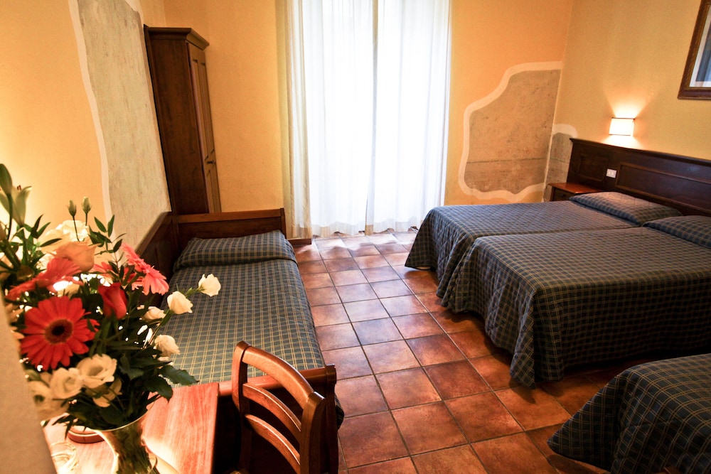 Nizza Hotel 23/69