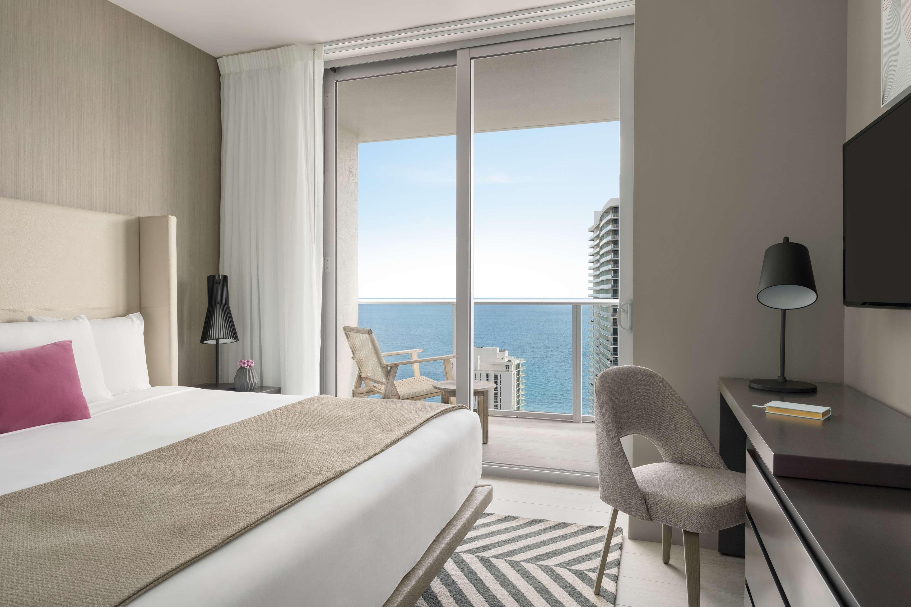 جناح لذوي الإعاقة، Hyde Beach House 3/4