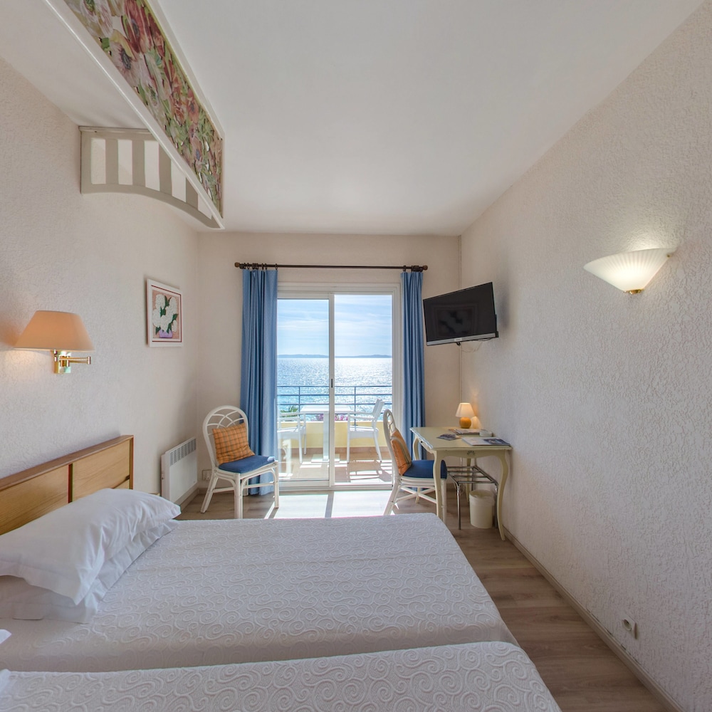 Grand Hotel Moriaz 3/33