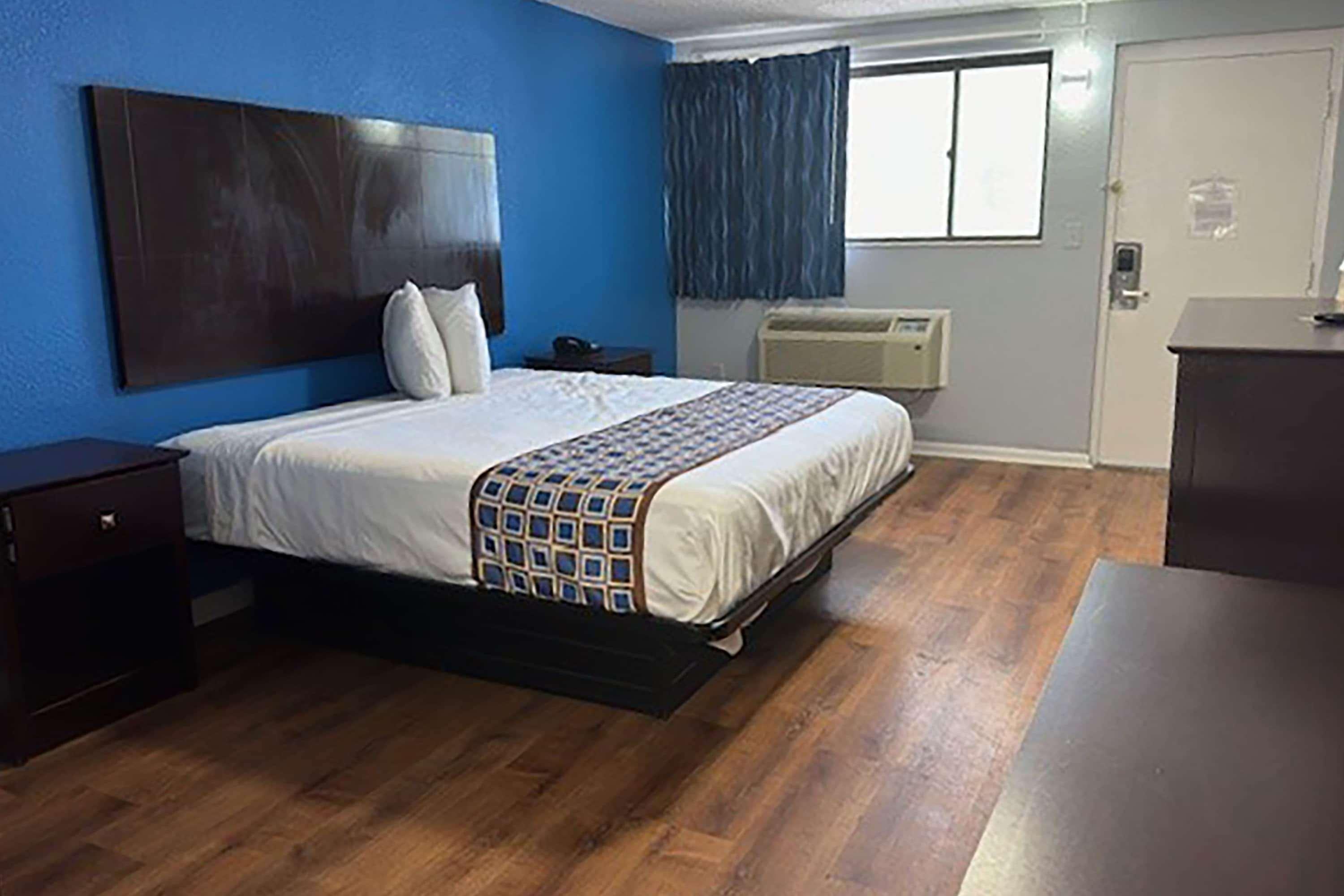 Super 8 by Wyndham Portsmouth - Norfolk 15/31