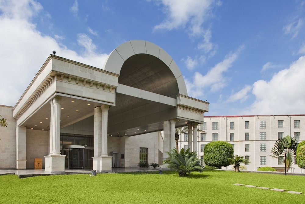 Hilton Malabo 41/46