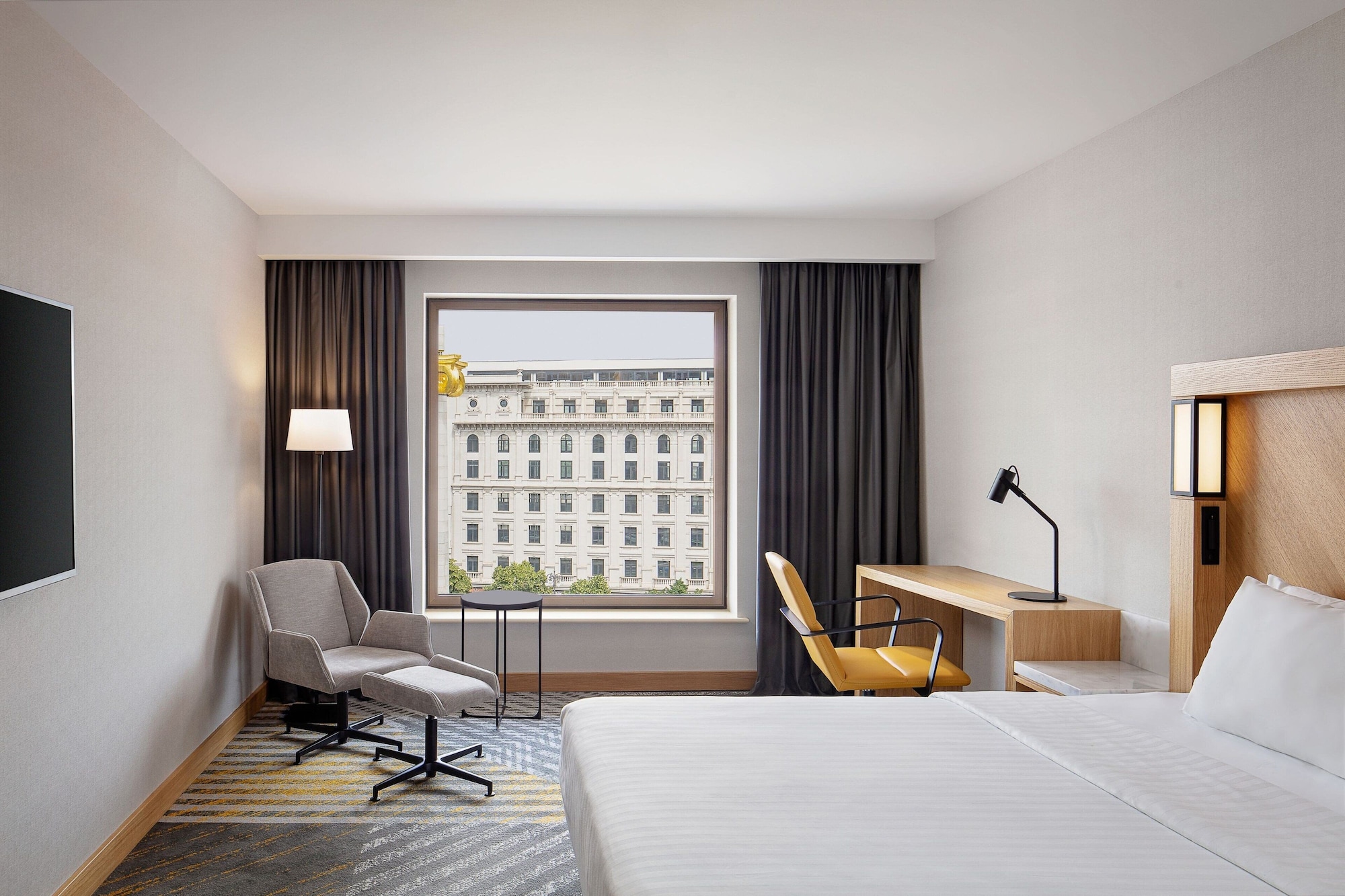 Superior, King Bed