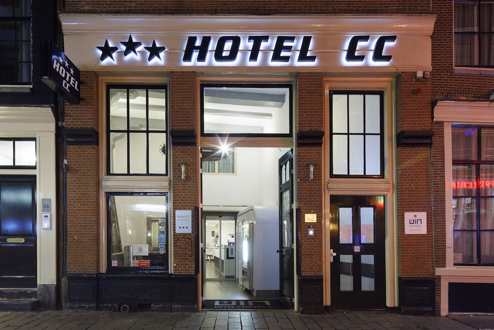 Hotel CC 3/50