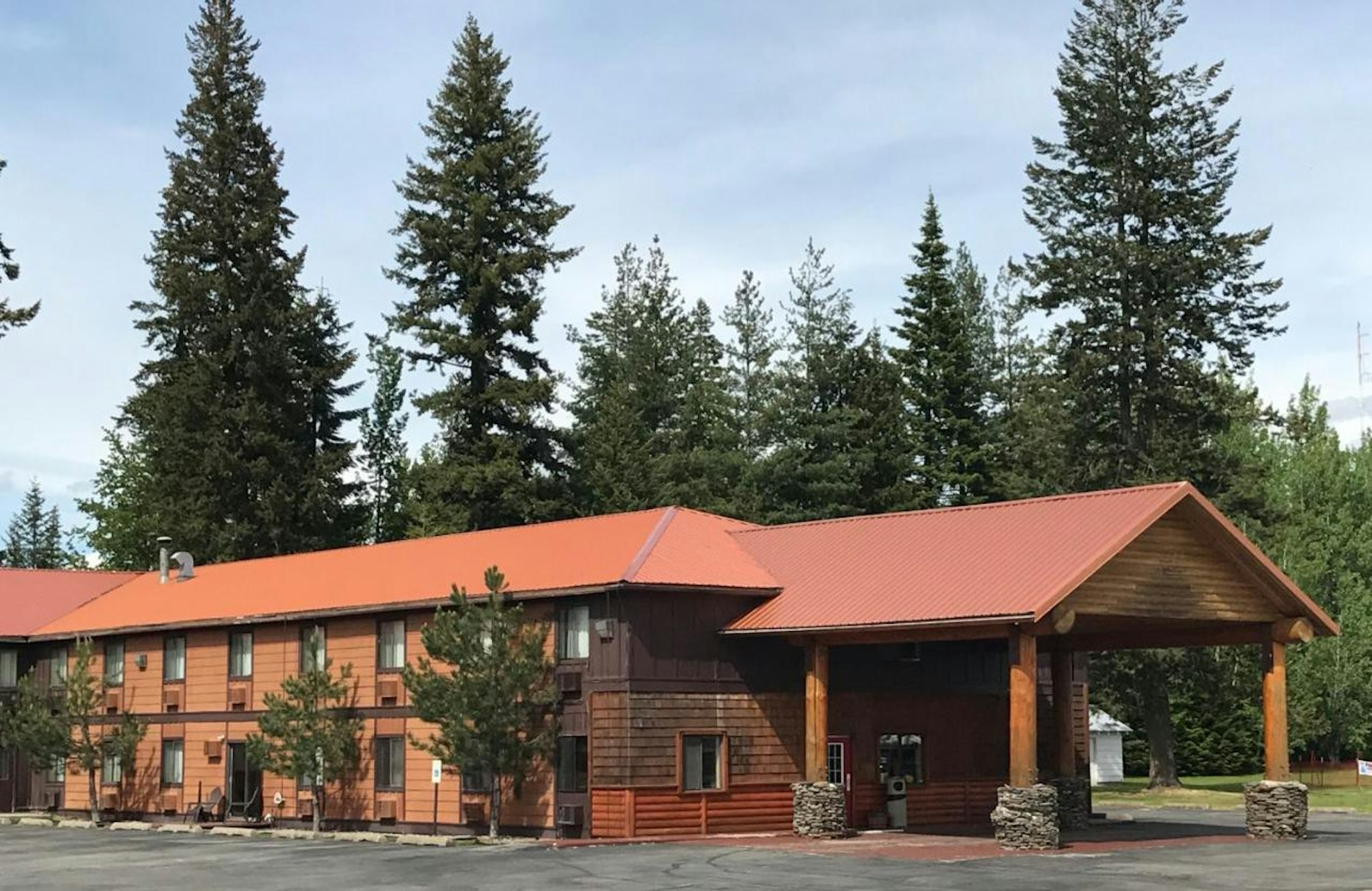 FAIRBRIDGE INN & SUITES - SANDPOINT 1/14