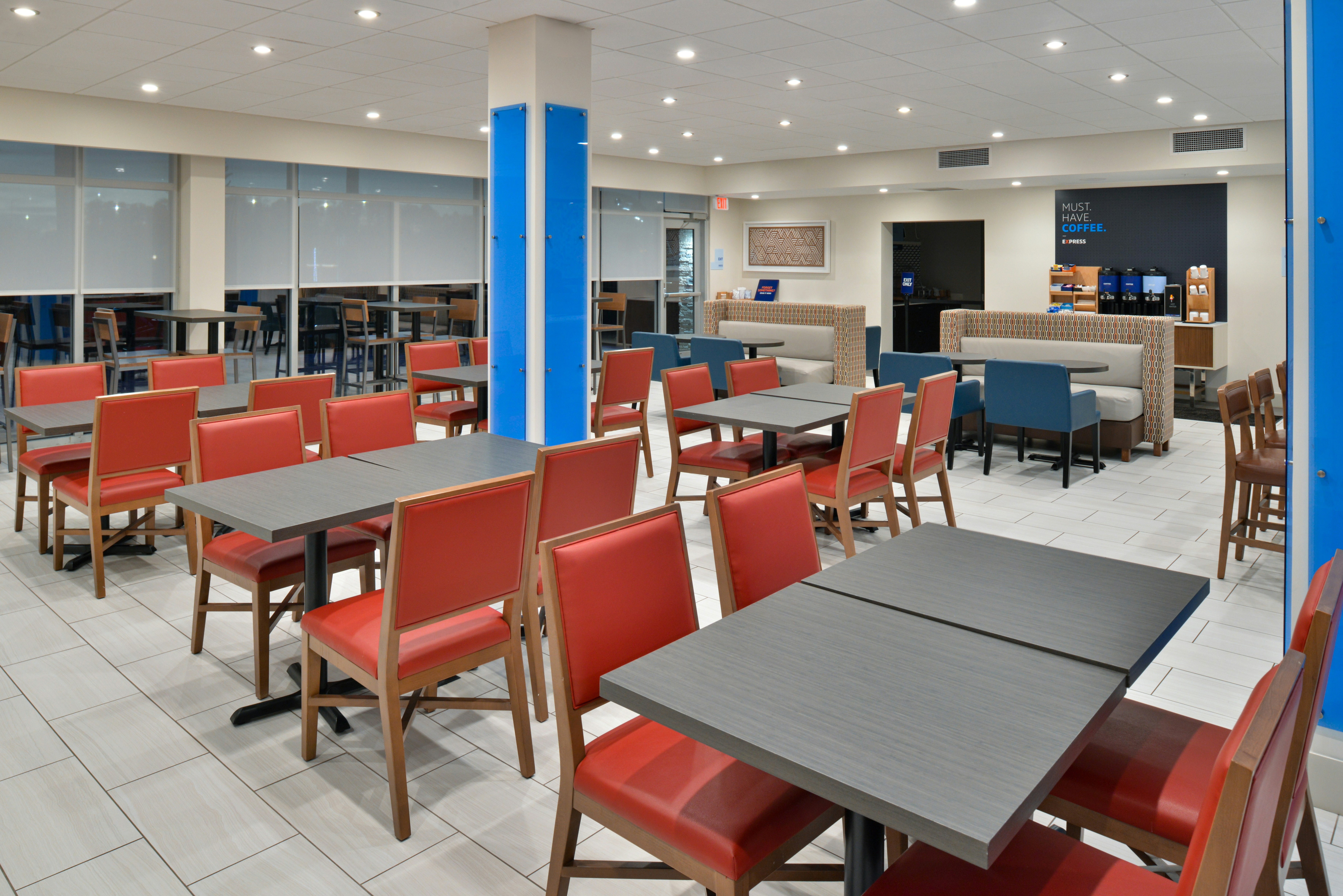 HOLIDAY INN EXPRESS ORLANDO SOUTH PARK 44/61