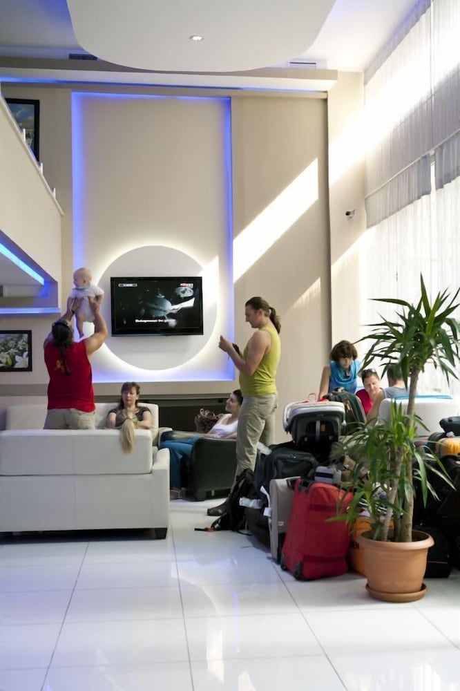 TIMYA HOTEL 39/55
