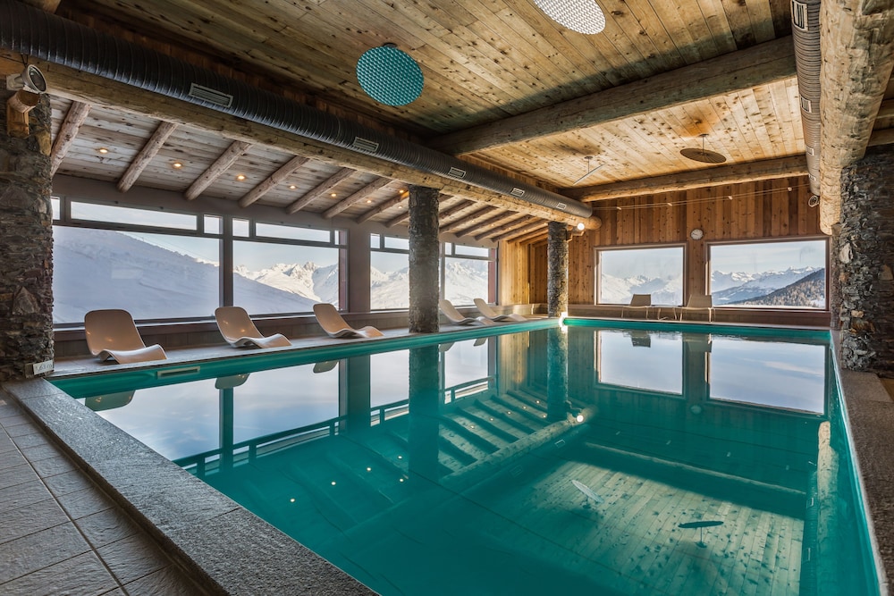 PIERRE AND VACANCES PREMIUM LES HAUTS BOIS 26/50