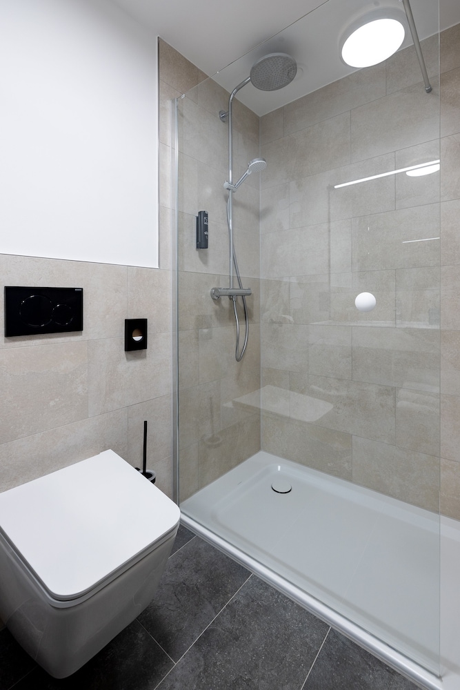 غرفة بسرير كوين، MK hotel Passau 6/8