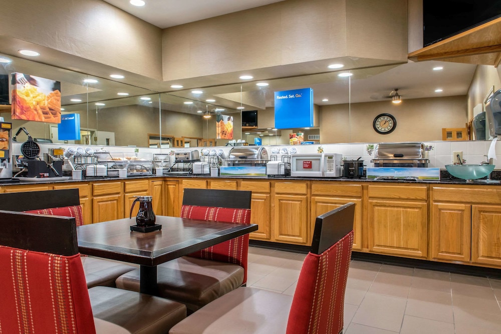 Quality Inn Jacksonville Near I-72 31/37