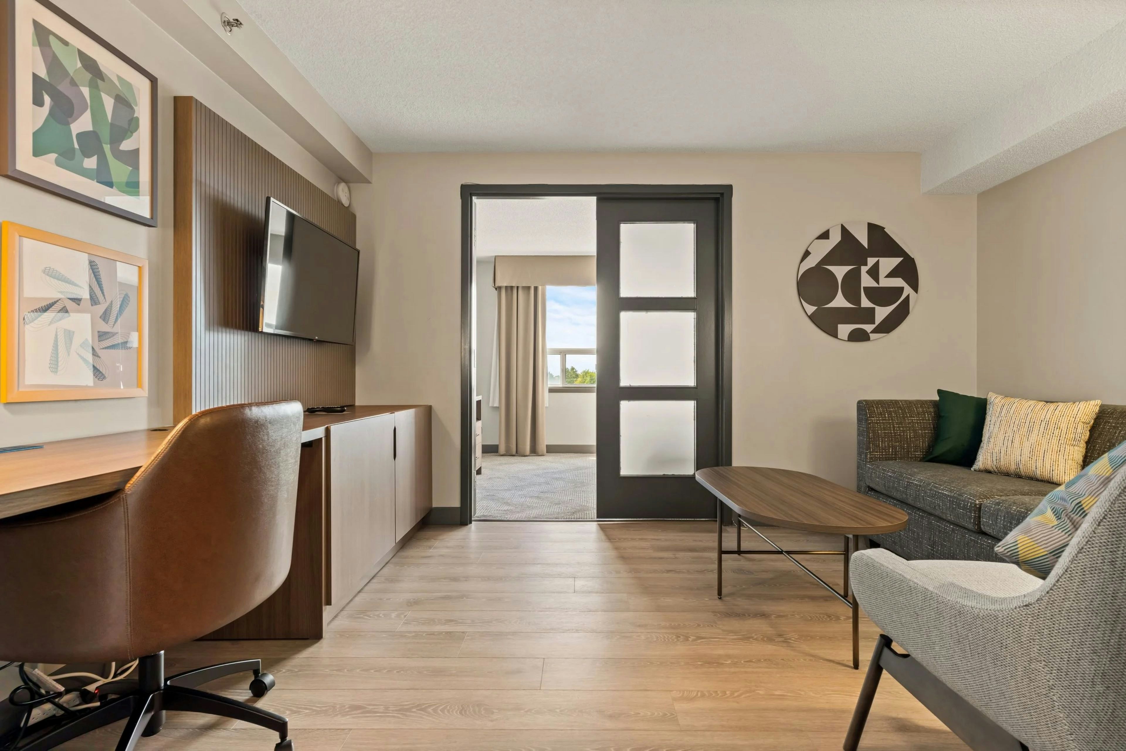 Holiday Inn Hotel And Suites London 35/50