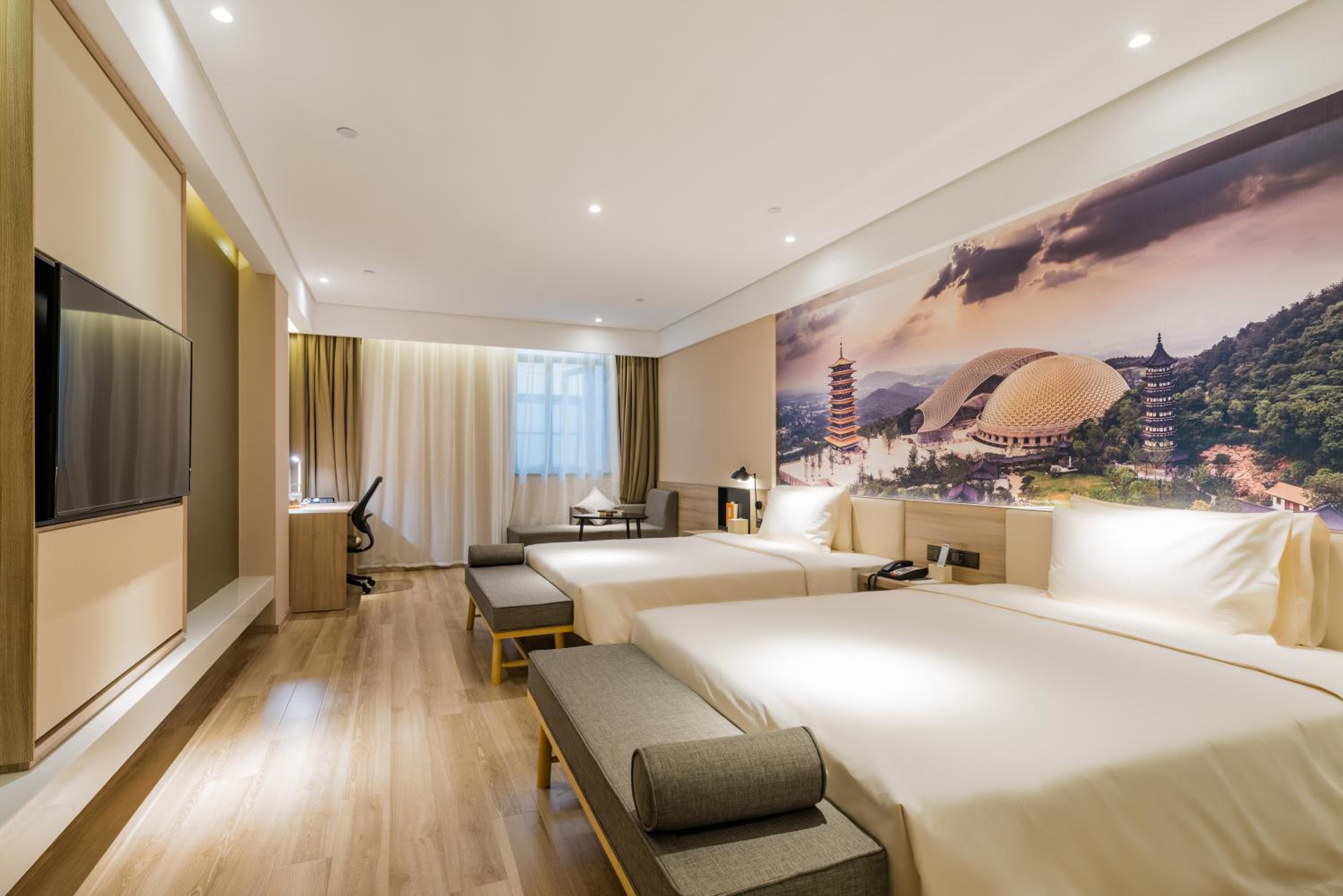 غرفة تنفيذية بسرير كوين، Atour Hotel Nanjing Maqun 2/2