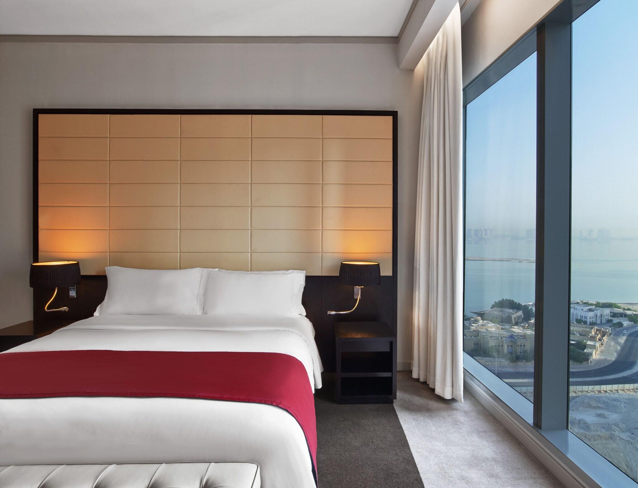 Suite, King Bed