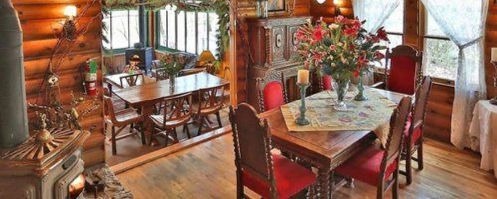 Gold Mountain Manor 38/48