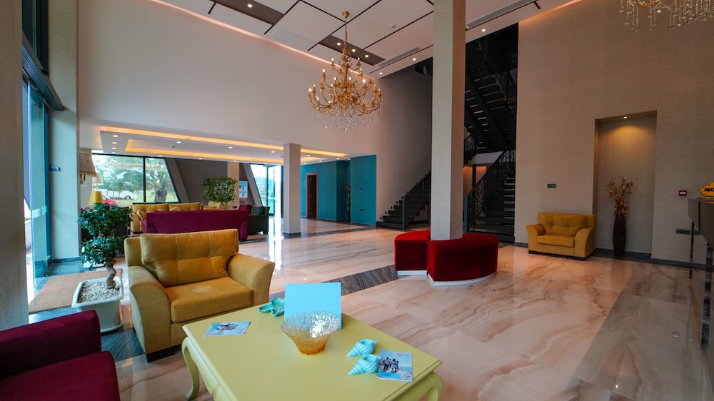 Aes Club Hotel 18/67