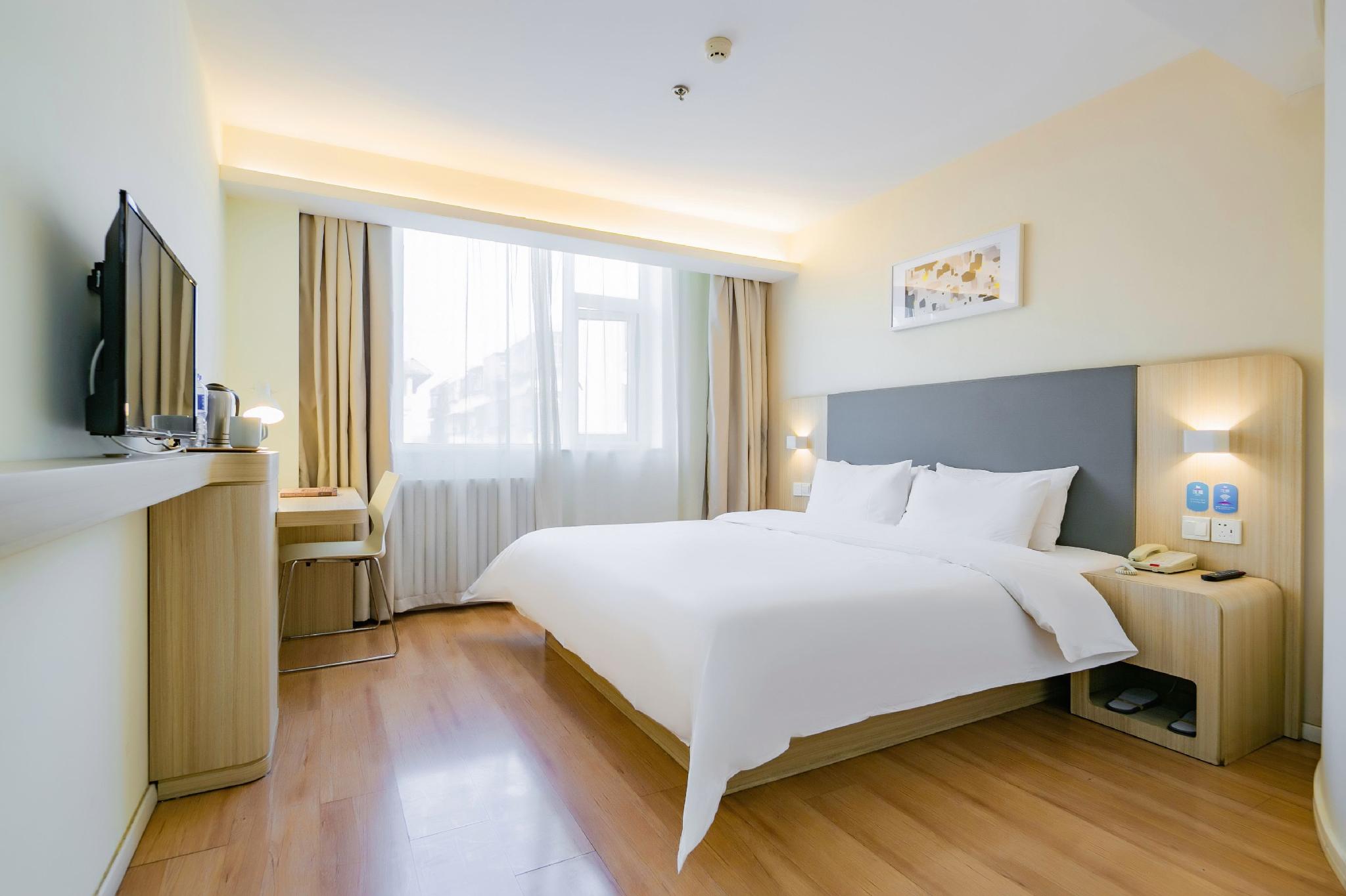 Superior, Queen Bed