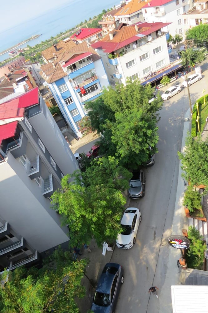 ALYA SUITE HOTEL 39/49