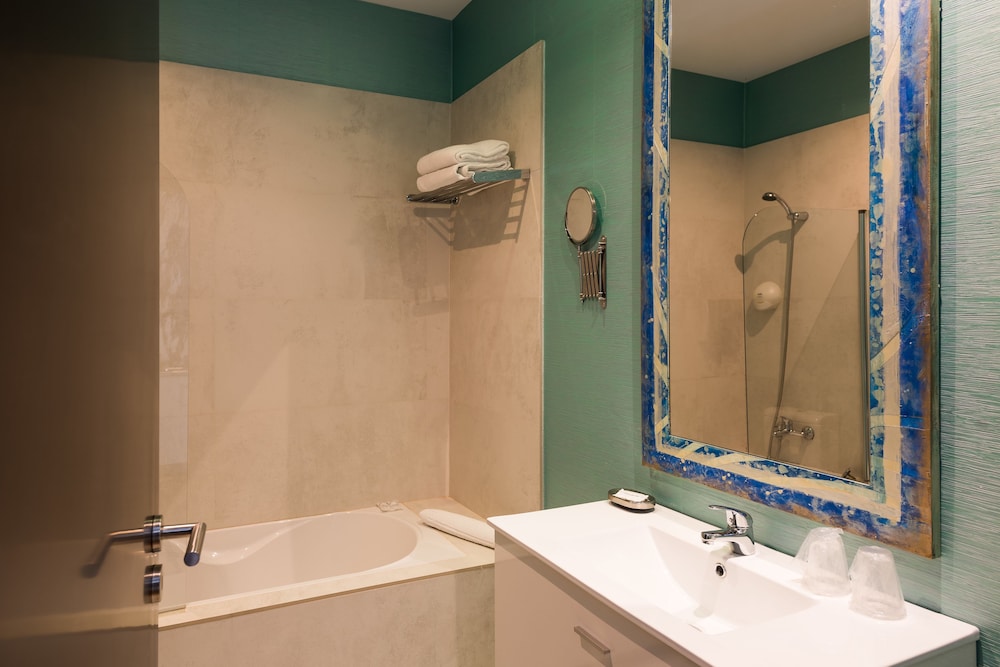 Alfama Lisbon Lounge Suites 48/50
